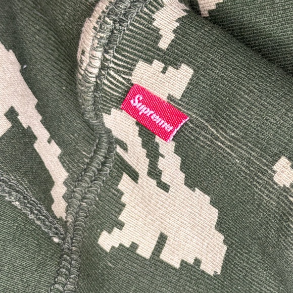 Supreme Olive and Beige Patterned Hoodie - Picture 4 of 10
